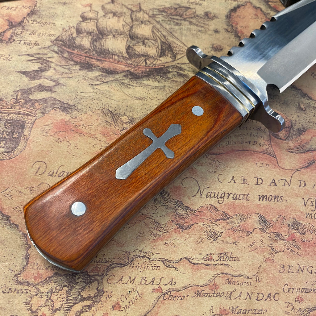 A survival/ Hunting knife