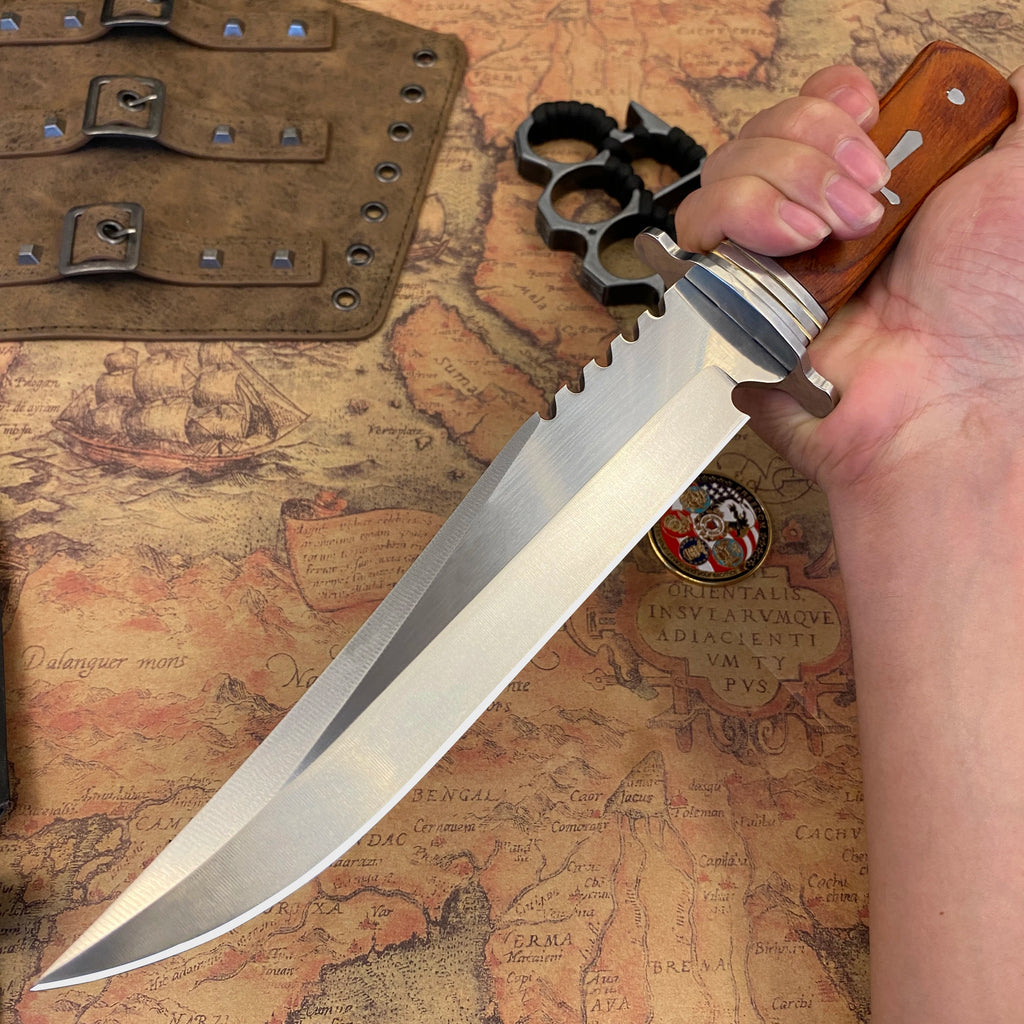 A survival/ Hunting knife